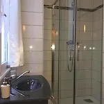 Apartament Center 5 *