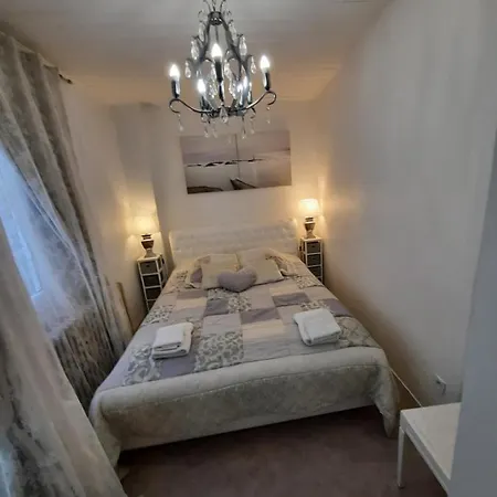 Apartament Center 5